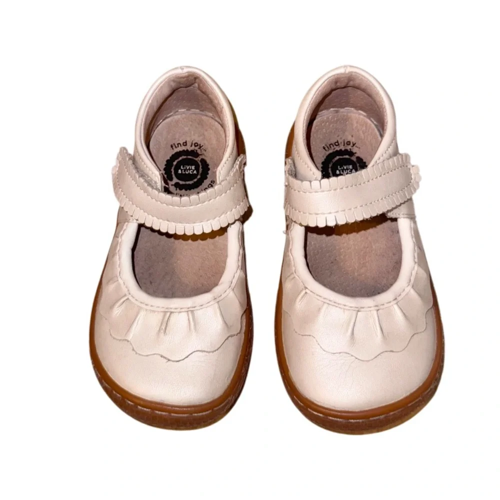 LIVIE & LUCA IVORY PEARL RUCHE classic Mary Jane girl’s dress shoes size 7